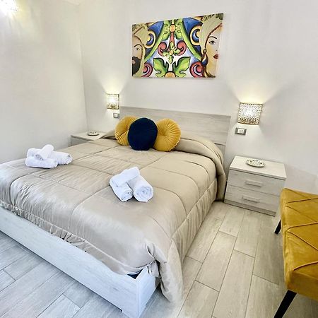 I Mori - Holiday Rooms Lascari Εξωτερικό φωτογραφία